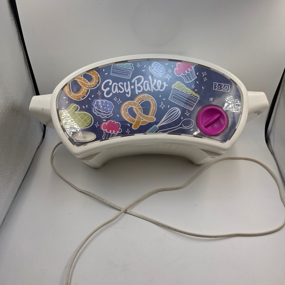 Hasbro Easy-Bake Ultimate Oven White Electric Toy Model F0137 2020 Edition